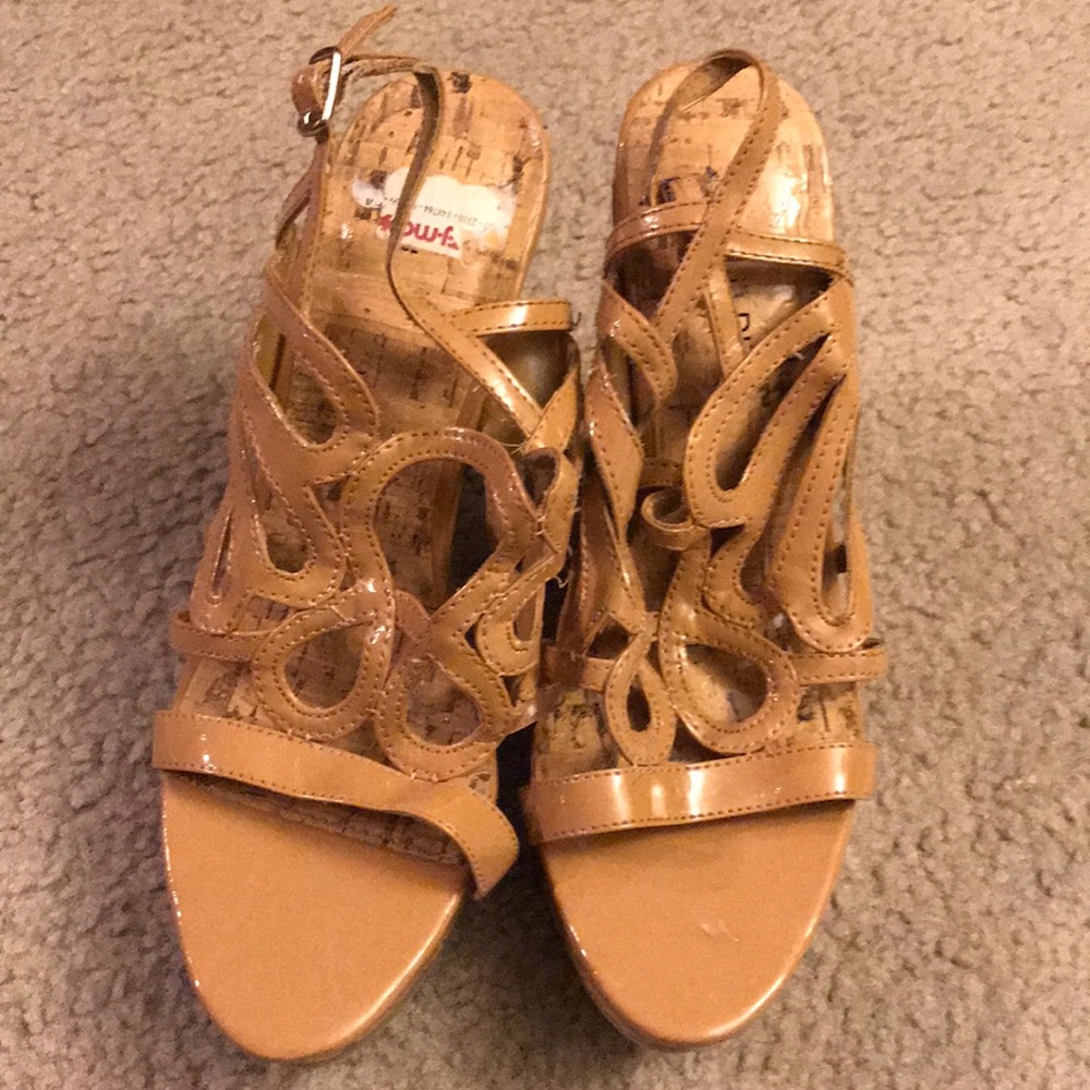 Platform shoes
